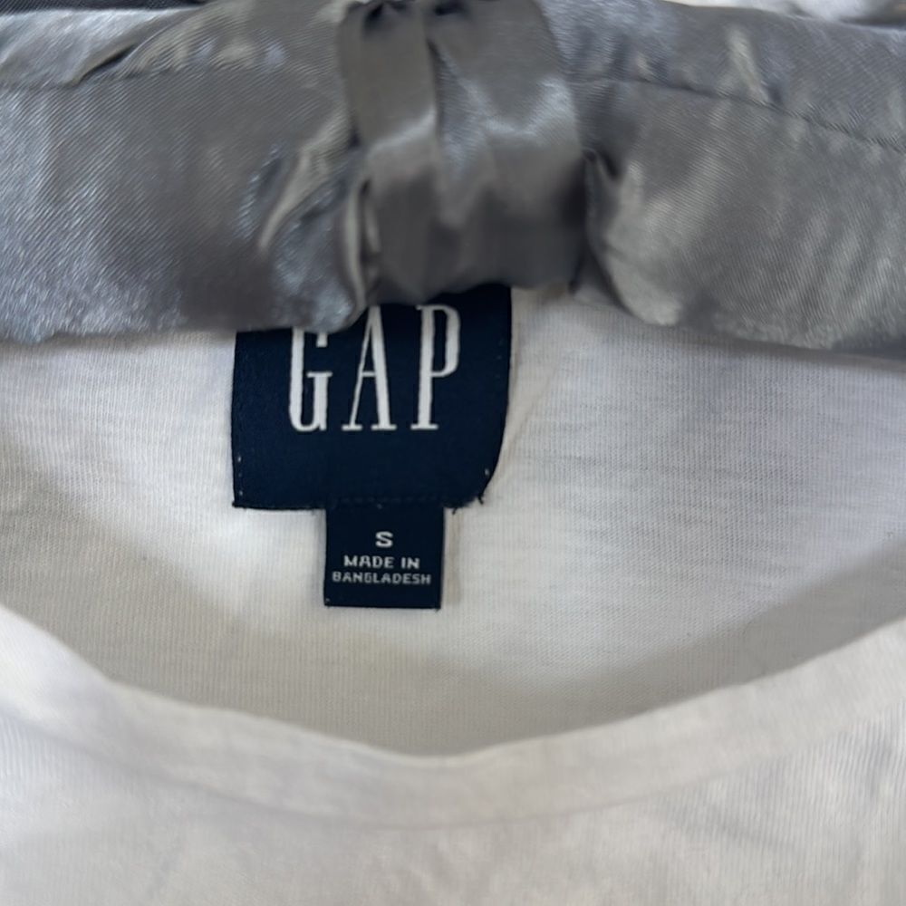 GAP White Flutter Sleeve Tee - Picture 4 of 5